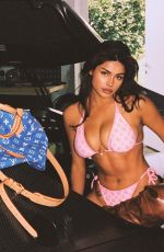 KOMAL ILSANKER - Instagram Photos 07/12/2025