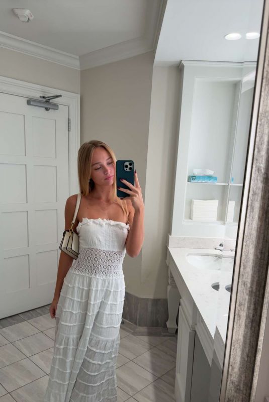 KYLA DODD - Instagram Photos 07/09/2025