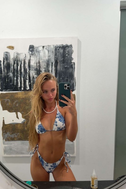 KYLA DODDS - Instagram Photos 07/18/2025
