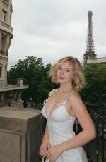 LILY BROOKS O