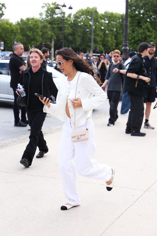 LILY CHEE Arrives at Chanel Haute Couture F/W 25-26 Show at Paris Fashion Week 07/08/2025