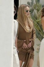 MARGOT ROBBIE and Tom Ackerley Leaves a Restaurant in Ibiza with Friends 07/08/2025