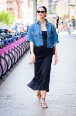 Pregnant KARLIE KLOSS Out and About in New York City 07/24/2025