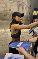 RACHEL ZEGLER Signs Autographs for Fans outside London Palladium 07/04/2025