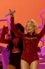 SABRINA CARPENTER Performs at Hyde Park in London 07/05/2025
