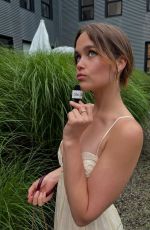 SARAH CATHERINE HOOK - Instagram Photos 07/14/2025