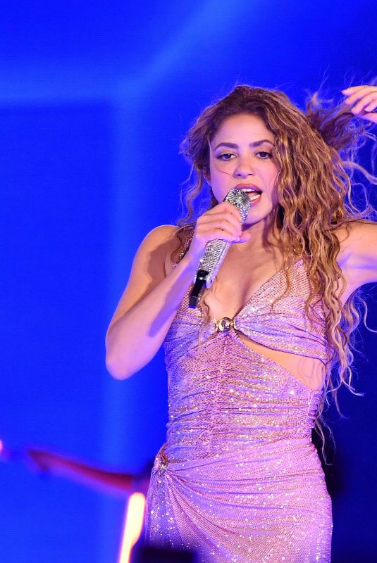SHAKIRA Performs at Oracle Park During Final Night of Las Mujeres Ya No Lloran Tour 06/30/2025