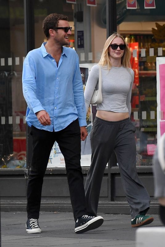 SOPHIE TURNER and Peregrine Pearson Out on Portobello Road in Notting Hill 07/09/2025