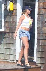 TATE MCRAE Out for Ice Cream with Friends in The Hamptons 07/06/2025