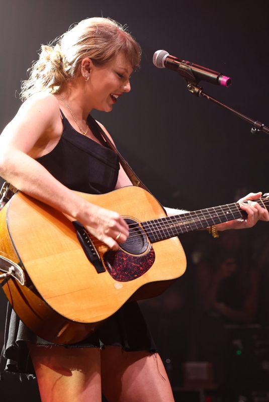 TAYLOR SWIFT Performs at Tight Ends & Friends Concert at Brooklyn Bowl in Nashville 06/24/2025