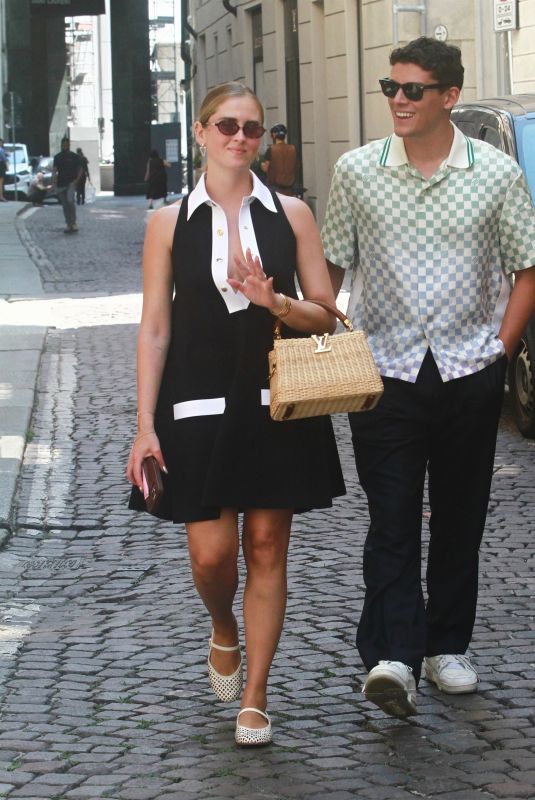 VALENTINA FERRAGNI and Matteo Napoletano Out in Mllan 07/02/2025