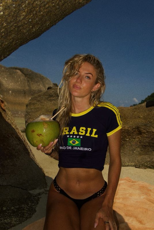 ALICA SCHMIDT - Instagram Photos 08/18/2025