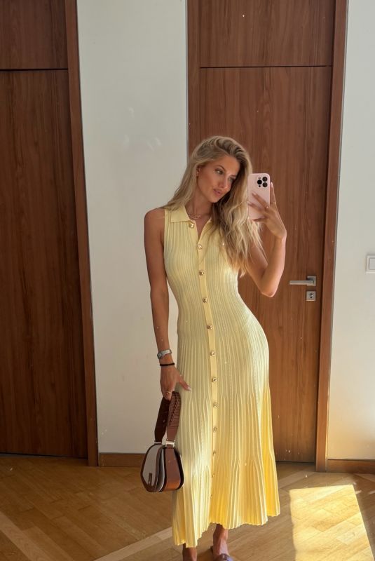 ALICA SCHMIDT - Instagram Photos 08/19/2025