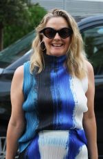 ALICIA SILVERSTONE Arrives at Venice Airport at 82nd Venice International Film Festival 08/27/2025