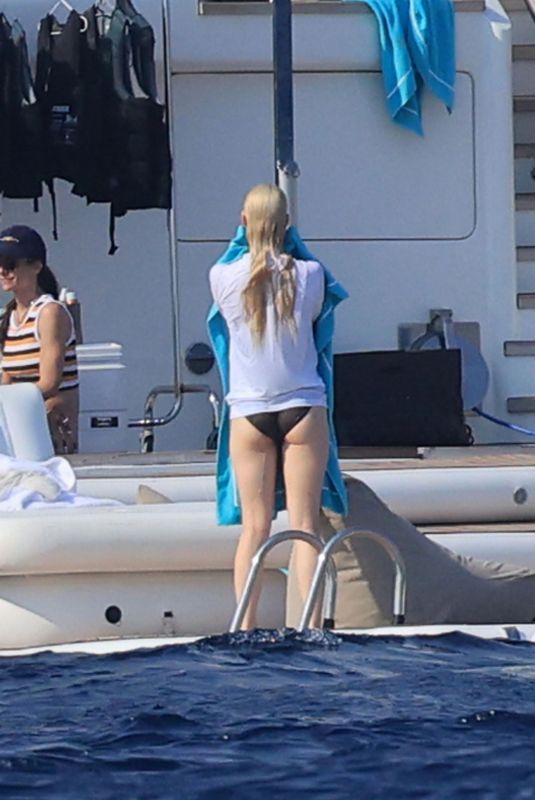 ANYA TAYLOR-JOY and NINA DOBREV with Friends on a Luxury Yacht in Mykonos 08/18/2025