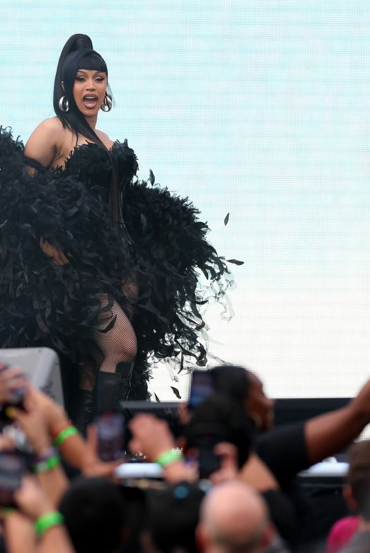 CARDI B at SummerSlam at MetLife Stadium in East Rutherford 08/02/2025