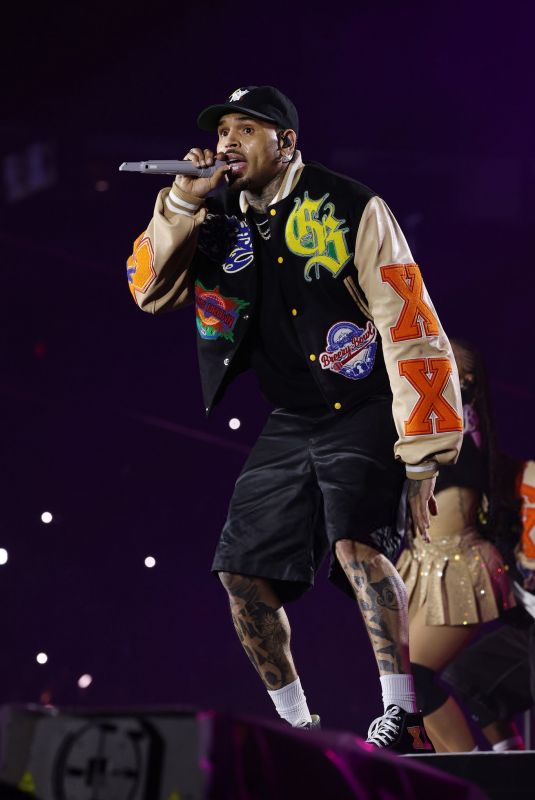 Chris Brown - At Met Life Stadium in East Rutherford, NJ 08/13/2025