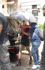 EMILY BLUNT Take a Small Break while on the Set 0814/2025