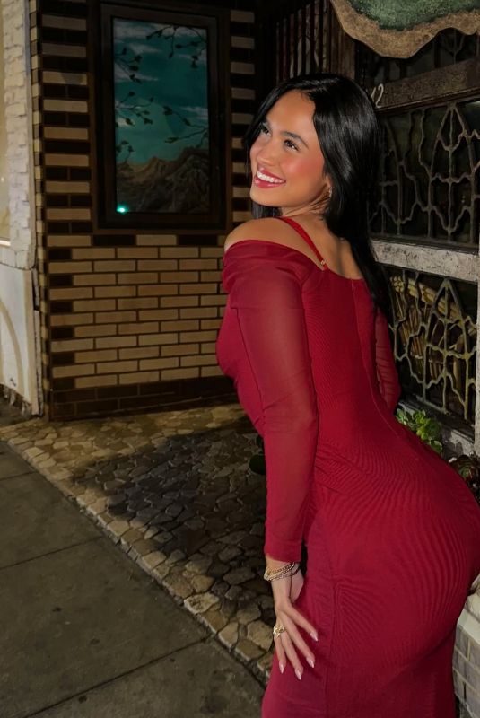 EMILY TOSTA - Instagram Photos 08/25/2025