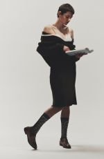 EMMA CORRIN for Miutine - The New Fragrance by Miu Miu 2025
