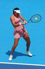 EMMA RADUCANU at 3rd Round of Cincinnati Open in Mason 08/11/2025