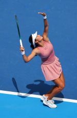 EMMA RADUCANU at 3rd Round of Cincinnati Open in Mason 08/11/2025