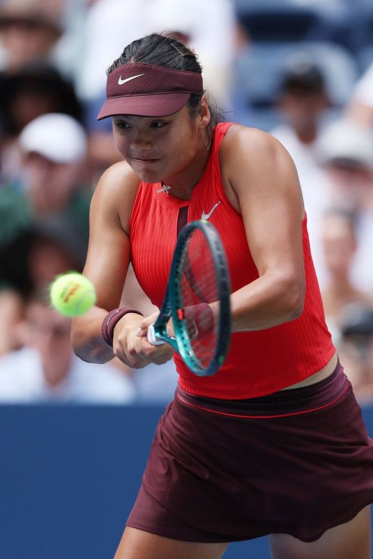 EMMA RADUCANU at First Round of Women