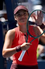 //EMMA RADUCANU Defeats Janice Tjen in Women