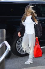 HEIDI KLUM Arrives at JFK Airport in New York City 08/19/2025