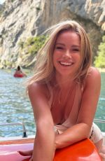 ILONA ARSENTIEVA - Instagram Photos 08/23/2025