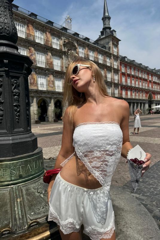 ILONA ARSENTIEVA - Instagram Photos 08/26/2025