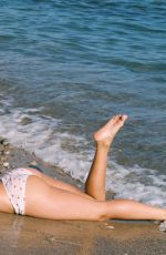 JEMIMA C ROBINSON - Instagram Photos 08/28/2025