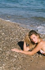 JEMIMA C ROBINSON - Instagram Photos 08/28/2025