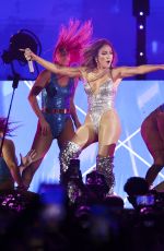 JENNIFER LOPEZ Performs on Her Concert in Istanbul 08/05/2025