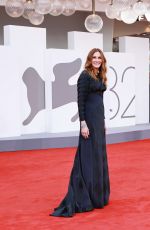 JULIA ROBERTS at After The Hunt Premiere at 82nd Venice International Film Festival 08/29/2025
