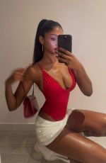 KAAVIYA SAMBASIVAM - Instagram Photos and Videos 08/22/2025
