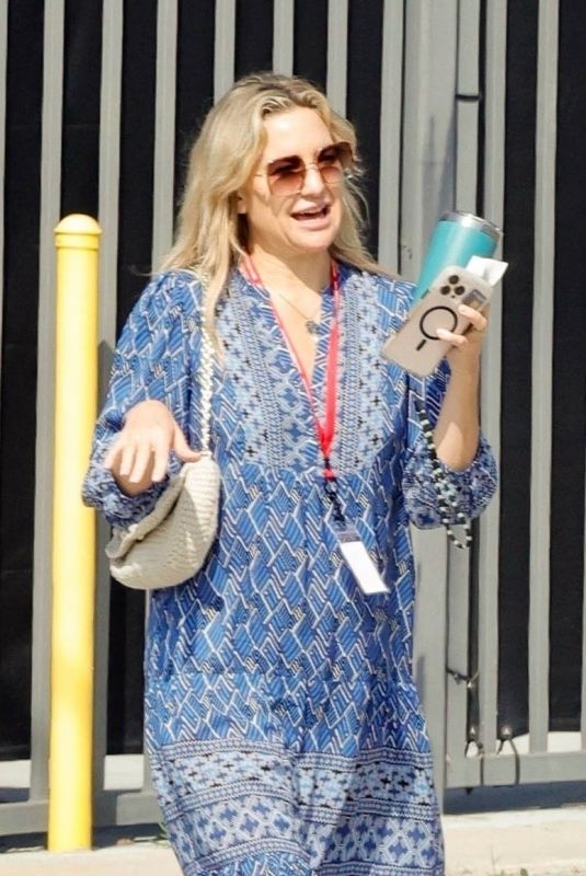 KATE HUDSON Leaves a Meeting in Brentwood 08/29/2025