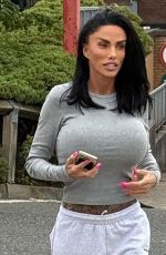 KATIE PRICE Out and About in London 08/23/2025