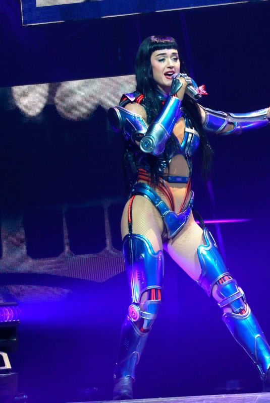 KATY PERRY Performs at Bridgestone Arena in Nashville 08/19/2025