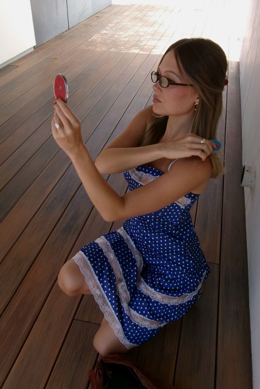 KELLI BERGLUND - Instagram Photos 08/26/2025