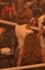 KHLOE KARDASHIAN at Beyonce