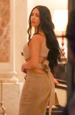 KIM KARDASHIAN Enjoys Sinner and Gelato Near Piazza Navona in Rome 08/26/2025