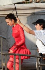 LILY COLLINS Filming Emily in Paris in Venice 08/16/2025
