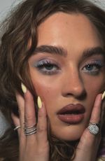 LIZZY GREENE - Instagram Photos 08/25/2025