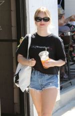 LULU WILSON Out Shopping at Farmers Market in Studio City 08/24/2025