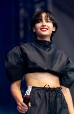 NAOMI SCOTT Prerforms at 2025 Lollapalooza Festival in Chicago 08/02/2025