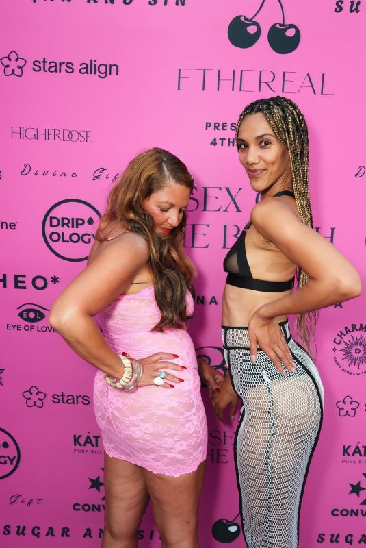 NICOLE ROURKE and DIONNA CHABERS at Sugar & Sin Light Up Ethereal Sex on the Beach 2025 05/22/2025