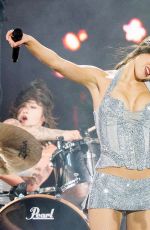 OLIVIA RODRIGO Performs at Day 2 of Lollapalooza in Chicago 08/01/2025
