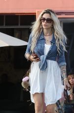 PARIS JACKSON Out with Her Dog in Los Angeles 08/20/2025