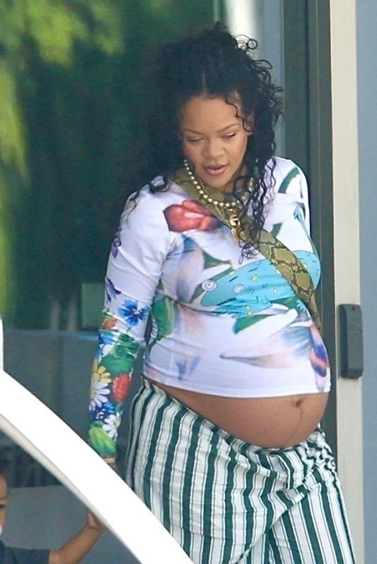 Pregnant RIHANNA Out in Beverly Hills 08/25/2025